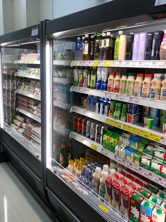 Royal Supermarket 輝和專營優質商用冷凍陳列設備，包括：雪櫃、冷庫、酒窖、貨架、購物車，POP道具…… 等。 提供一站式